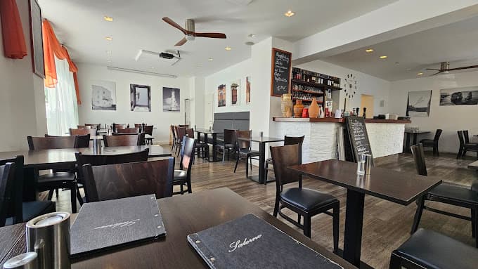 Innenraum der Pizzeria Salerno in Mannheim